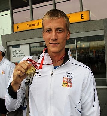 Jakub-Pekny-s-medaili