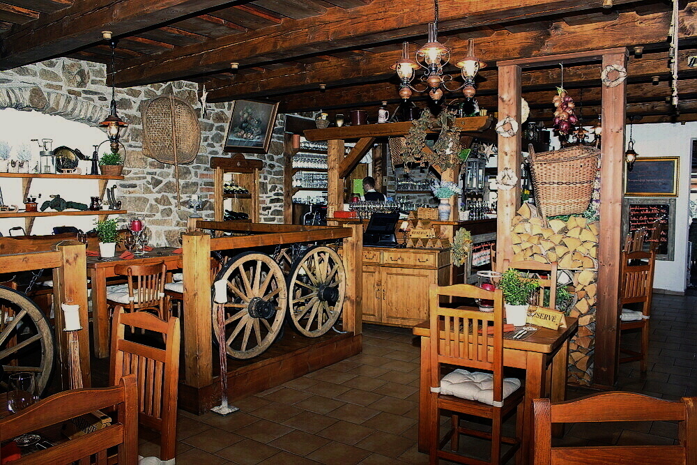 Útulný interiér,  vynikající kuchyně a bezchybná obsluha – to jsou hlavní devizy podniku