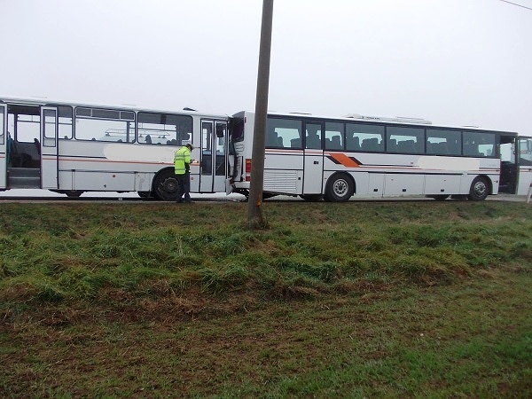 nehoda tří autobusů, košín - 1. 11. 2013 (3)