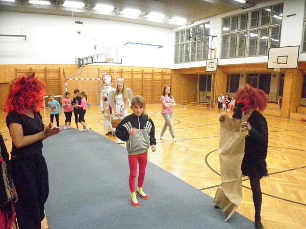 mikulas na krouzku sg8