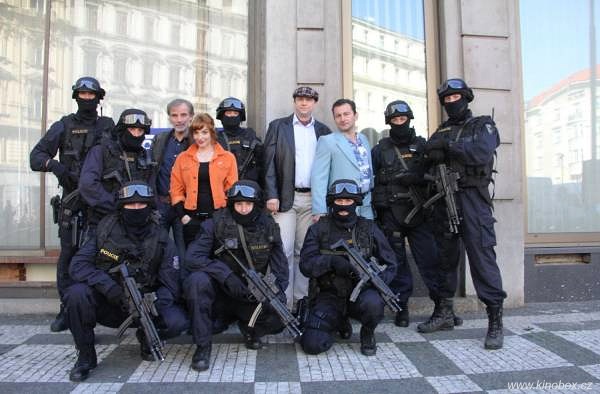 pribeh kmotra kinobox