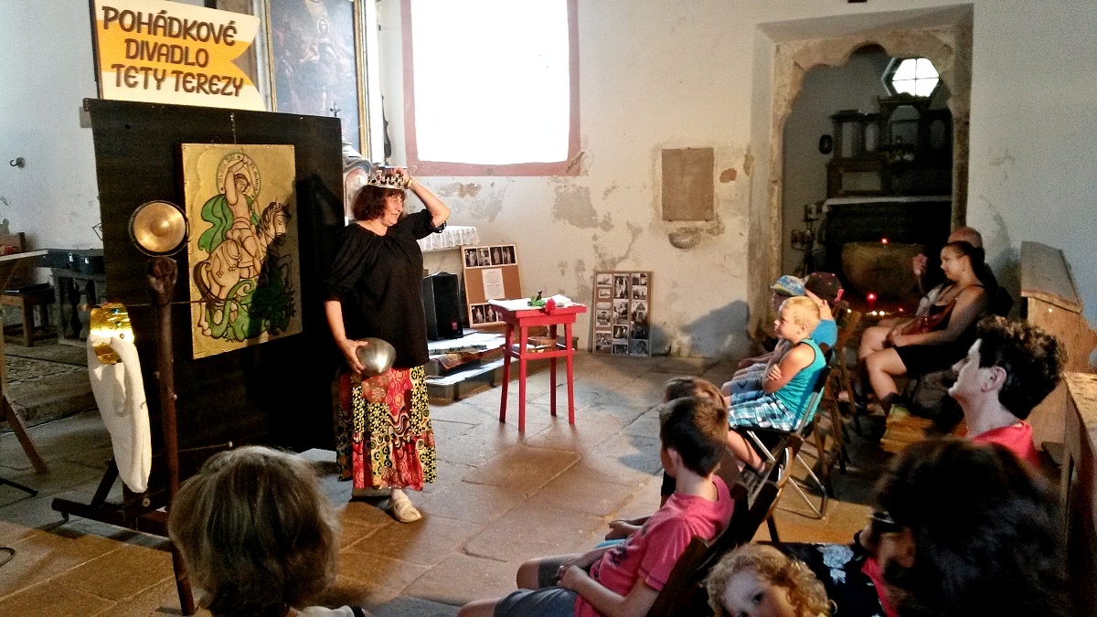 mourenec detem - deti mourenci teta tereza foto lukas milota