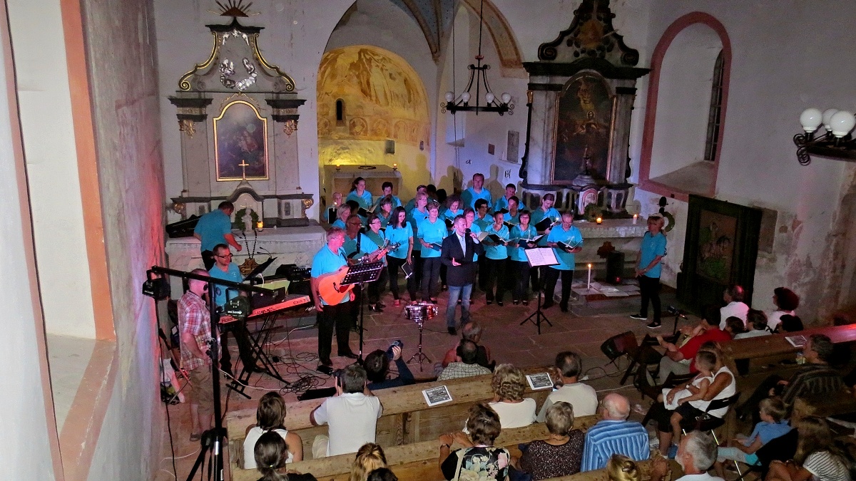 mourenecka noc 8 srpna - zihlesky sbor - uvadi lukas milota foto jana kadlecova