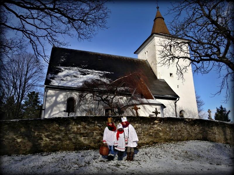 trikralovanamourenci