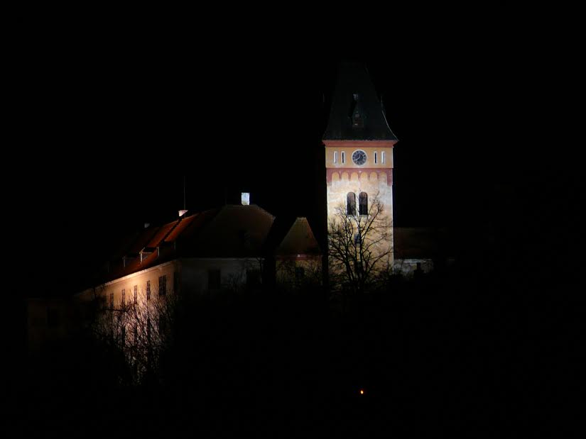 Vimperský zámek při nočním osvětlení (foto J. Hromas)