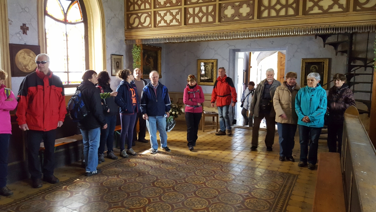 prochazka anninskem - navsteva sklarske hrobky v annine - foto lukas milota