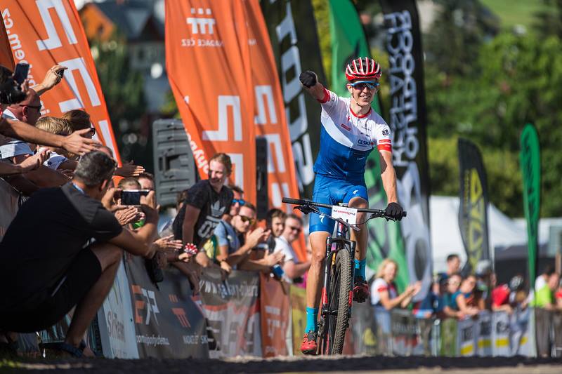 37668062 2005524102812731 2560450706335072256 n