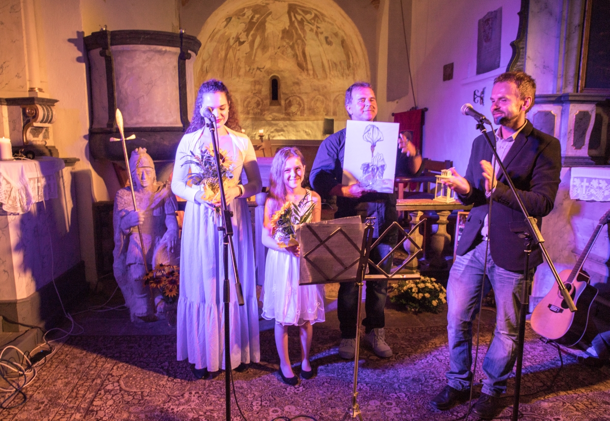 001 - 2018 - anninska pout - jakub smolik