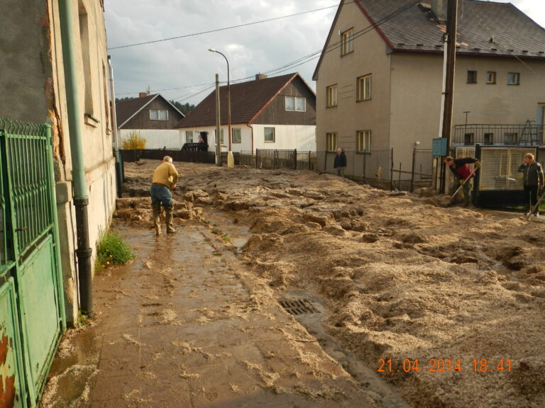 Strakonice: kroupy do výše 50 cm