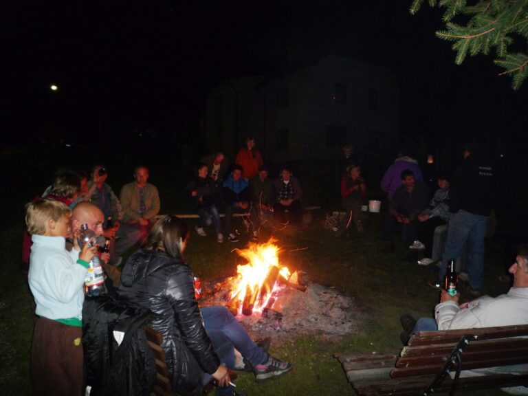 Jedna přežila, druhou podřízli