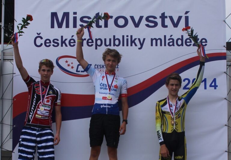 Žně netradičně na silnici