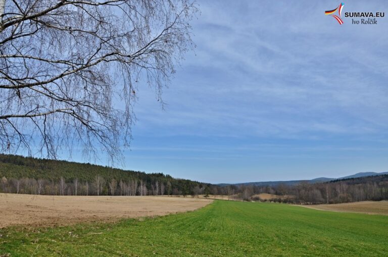 Teploty na mnoha stanicích nad 15°C