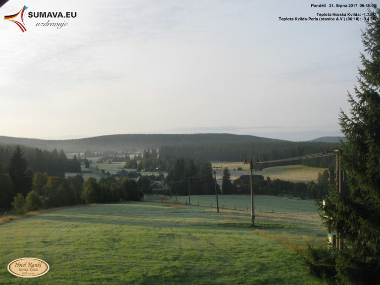 Srpnová minima v rozpětí 13°C