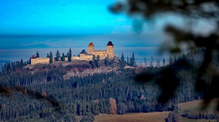 Pohled na Kašperk a okolí