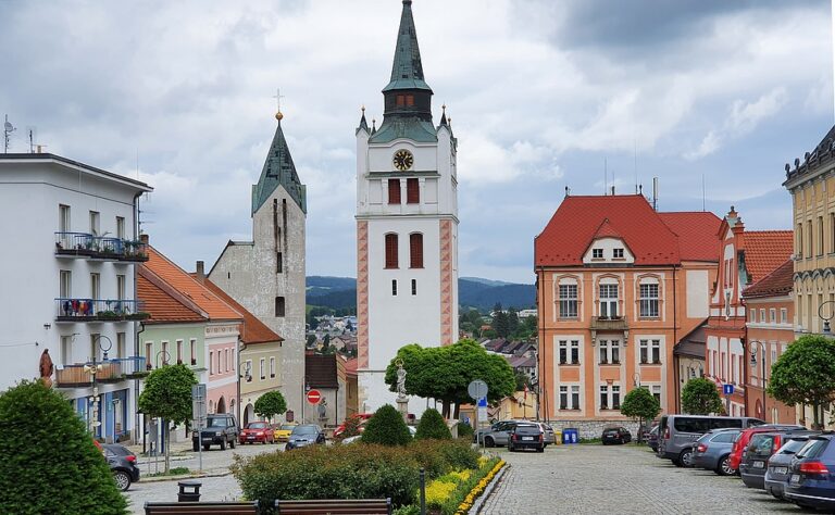 Reakce na článek Milana Peška