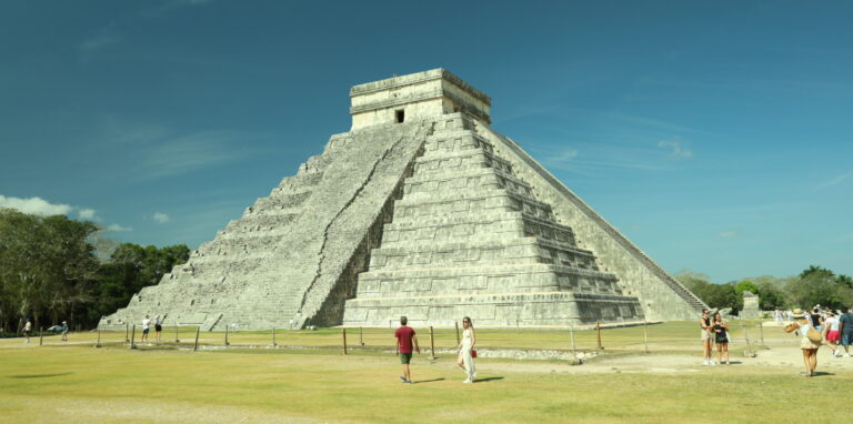Pyramidy v CHICHÉN ITZÁ 