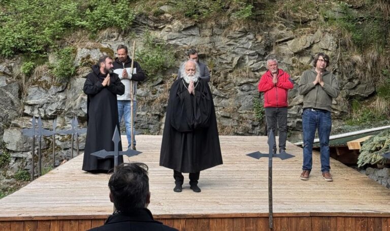 „Živá místní historie“: Guntherovy hry se vracejí