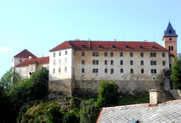 Kdo chce do vimperského zastupitelstva: 10 listin, 168 jmen