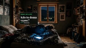Pokoj teenagera v noci, jediné světlo je displej mobilu