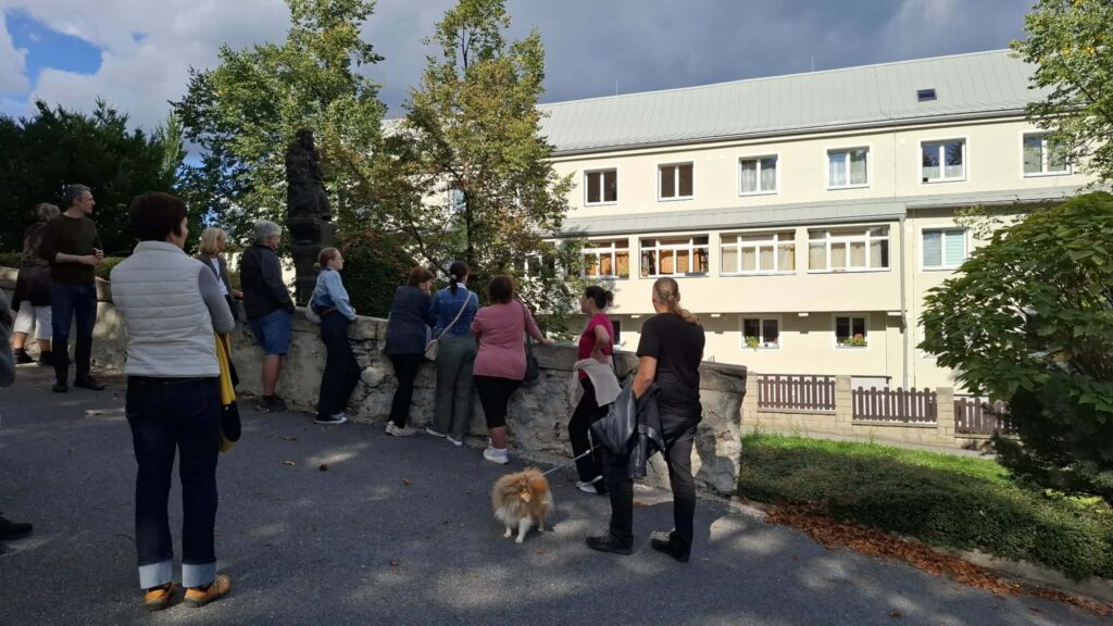 Vimperk: smuteční síň, Pivovarské terasy, zámecká obora